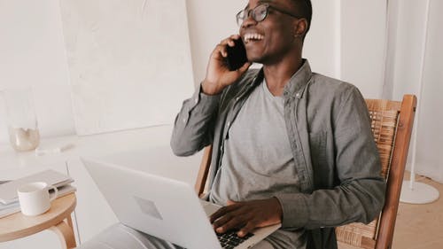 有关skype电话, WhatsApp, 人的免费素材视频