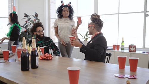 有关假日, 办公室聚会, 合作伙伴的免费素材视频