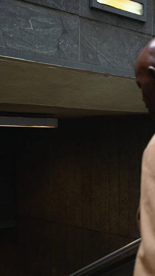 有关下降, 人, 地铁的免费素材视频