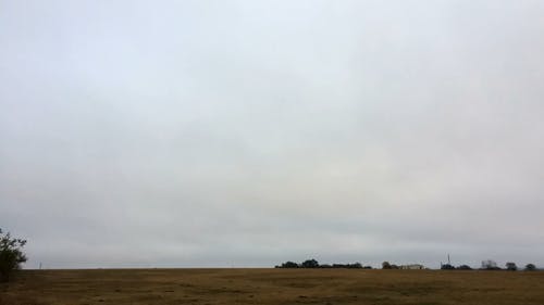 有关努韦斯－德拉普索－德利特梅, 和平的, 多云的的免费素材视频