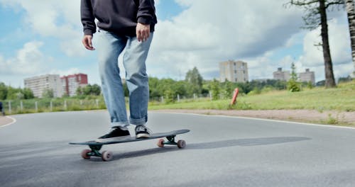 滑板上的男人 · 免费素材视频
