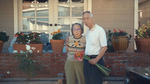 可爱的老年夫妇 · 免费素材视频