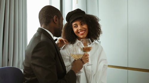 有关一对, 一杯酒, 人的免费素材视频