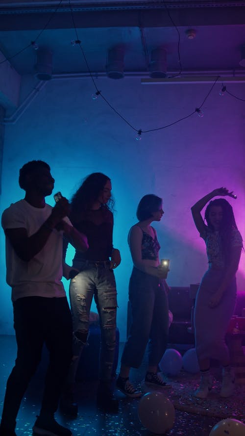 有关led 灯, 在家, 垂直视频的免费素材视频