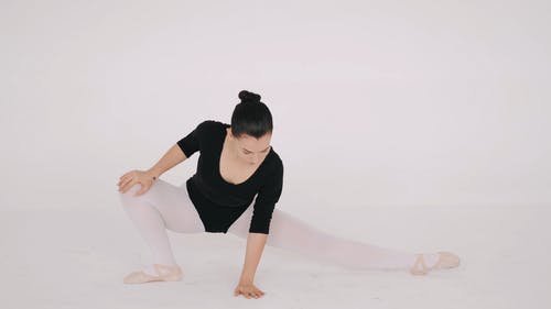 有关伸展, 女性, 广角镜头的免费素材视频