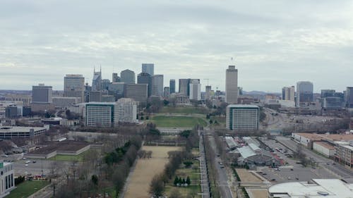 有关乡村小路, 城市, 建筑的免费素材视频