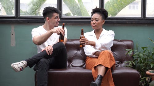 有关乾杯, 人, 啤酒的免费素材视频