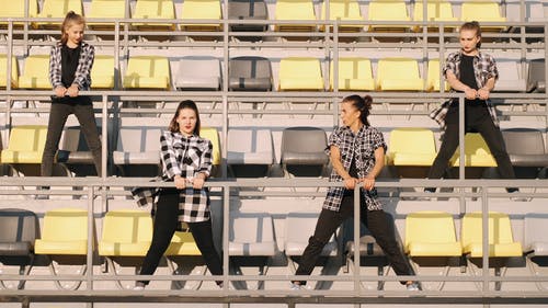 有关一组工作人员, 女性, 娱乐的免费素材视频