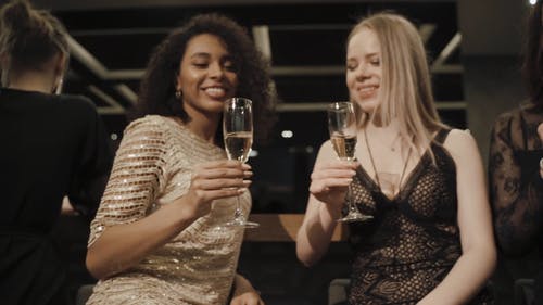 有关乾杯, 优雅, 女性的免费素材视频