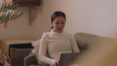 有关MacBook, 人, 商业的免费素材视频