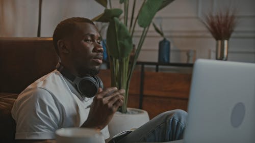 有关人, 在家工作, 在线学习的免费素材视频