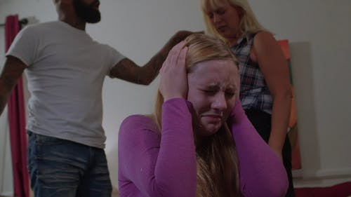 父母打架给孩子的情感上的痛苦 · 免费素材视频