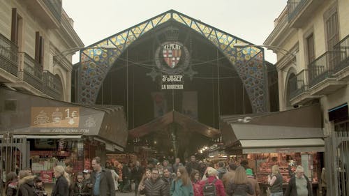 有关mercado de la boqueria, 人群, 农贸市场的免费素材视频