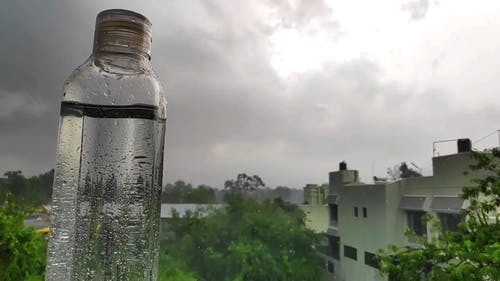 有关下雨, 下雨天, 家园的免费素材视频