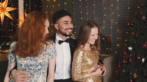 有关人, 套装, 室内的免费素材视频