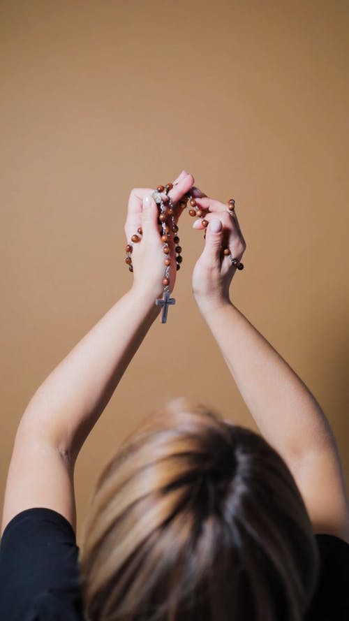 有关人, 信仰, 垂直视频的免费素材视频