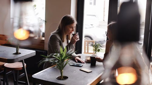 有关咖啡, 喝咖啡, 坐下的免费素材视频