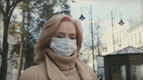 有关去除, 女人, 建筑的免费素材视频