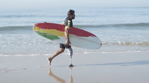 有关人, 假体, 假腿的免费素材视频