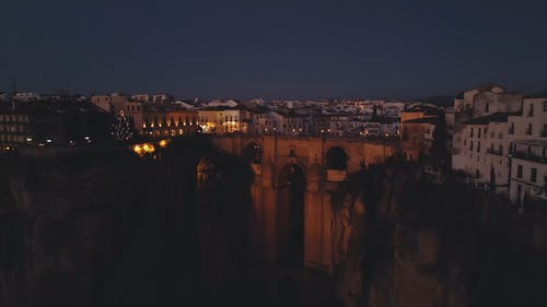 有关puente nuevo, 上升的镜头, 倾斜射击的免费素材视频