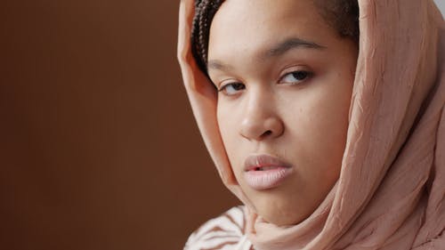 有关人, 女人, 年轻的免费素材视频