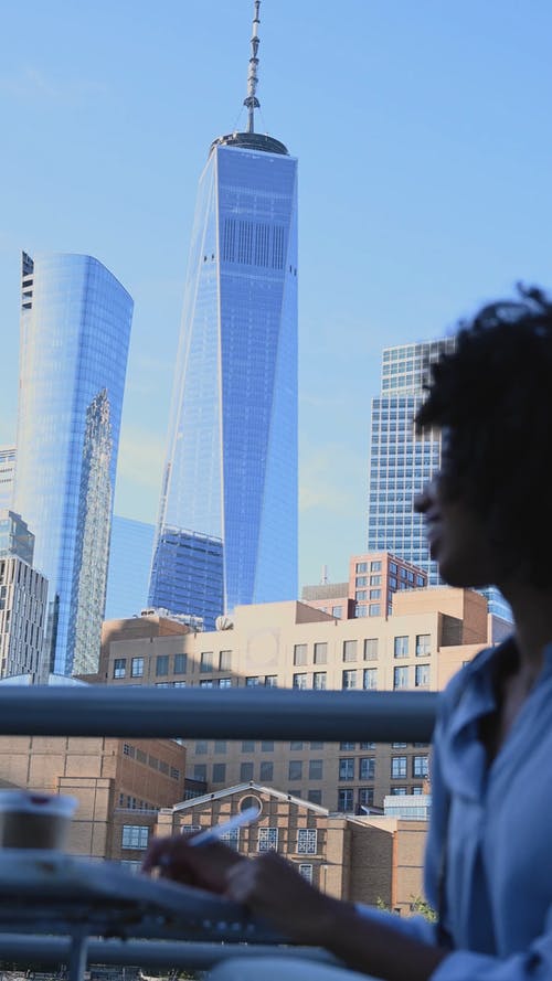 有关侧面轮廓, 垂直视频, 城市的免费素材视频