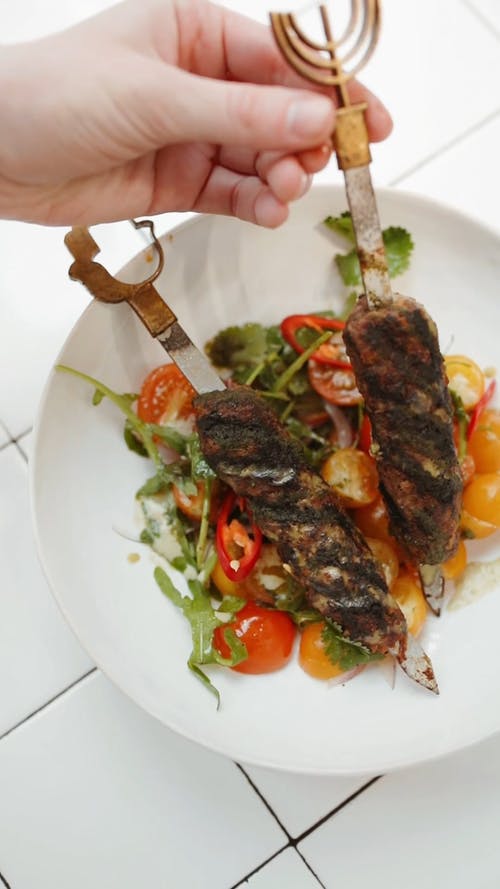 有关传统食物, 小蕃茄, 烤肉串的免费素材视频