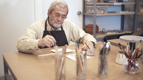 有关人, 嗜好, 工艺品的免费素材视频