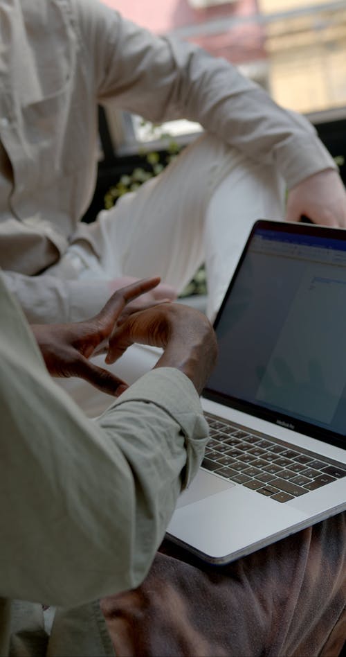 有关垂直视频, 大腿, 手的免费素材视频