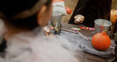 有关万圣节服装, 万圣节装饰, 不给糖就捣蛋的免费素材视频