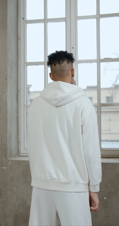 有关垂直视频, 後视图, 白色夹克的免费素材视频