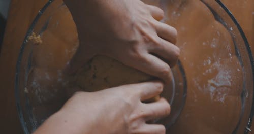 有关成分, 手, 搅拌碗的免费素材视频