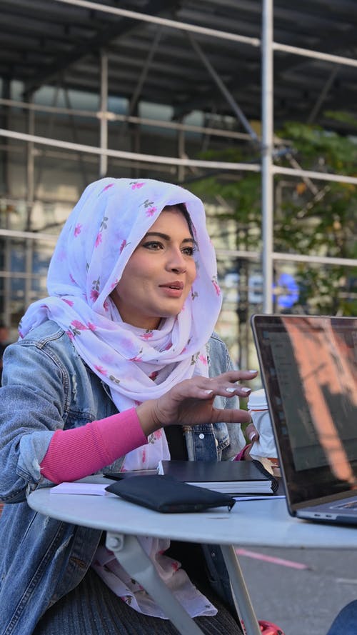 有关垂直视频, 女人, 漂亮的免费素材视频