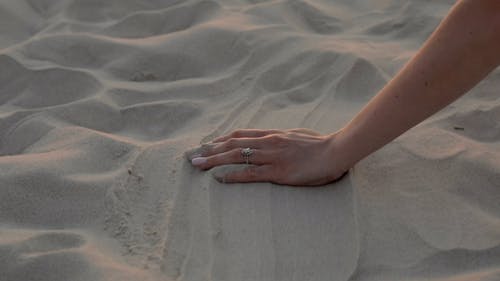 有关倾注, 太阳, 女人的免费素材视频