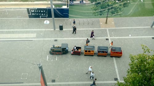 有关俯视图, 步行, 火车的免费素材视频