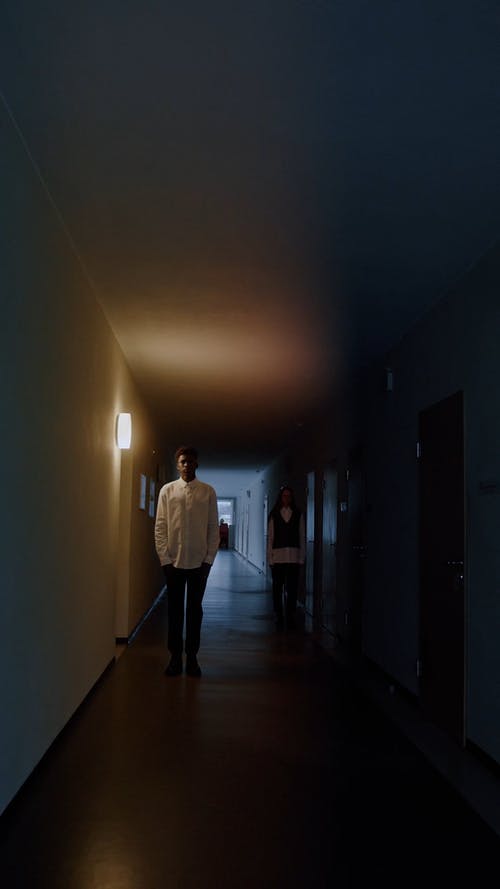 有关人, 垂直视频, 多样化的免费素材视频