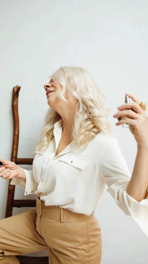 有关优雅, 喷, 垂直视频的免费素材视频