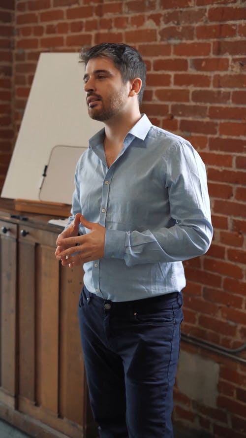 有关人, 垂直视频, 学习的免费素材视频