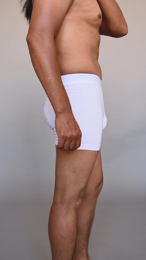 有关人, 半裸, 垂直视频的免费素材视频