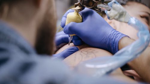 有关人, 刺青, 墨水的免费素材视频