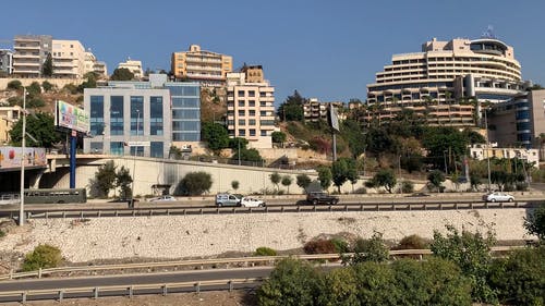 有关dbayeh（迪巴耶）, 交通系统, 城市的免费素材视频