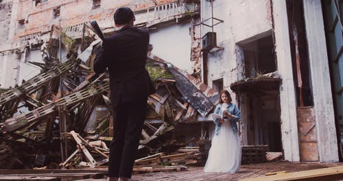 有关一对, 低角度拍摄, 失事的免费素材视频