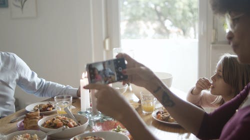 有关一起, 吃, 喝的免费素材视频