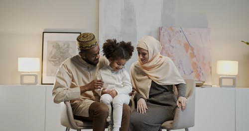 有关＃室内, 公寓, 坐的免费素材视频