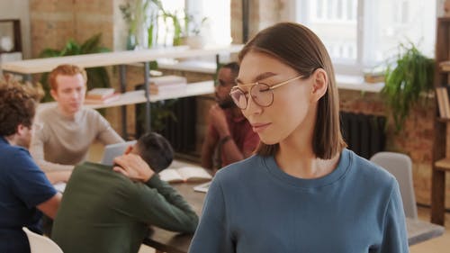 有关坐, 多样化, 多民族的免费素材视频