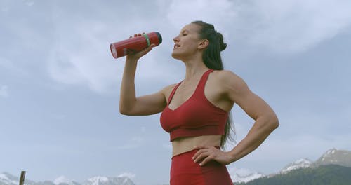 有关不倒翁, 低角度拍摄, 女人的免费素材视频