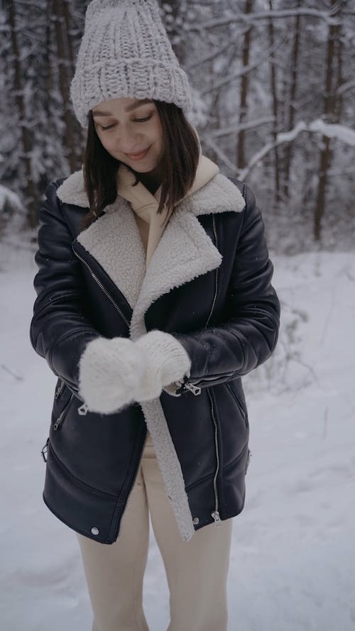 有关下雪, 下雪的, 冬季的免费素材视频