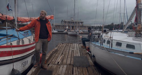 有关一组工作人员, 停泊, 户外的免费素材视频