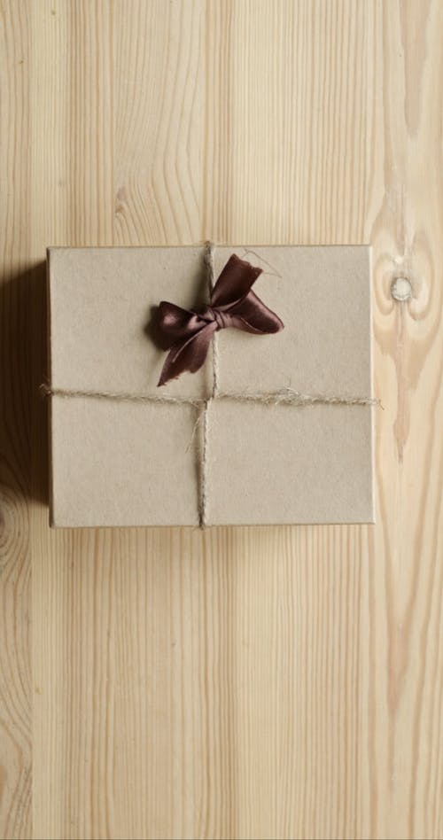 有关垂直视频, 手, 打开的免费素材视频