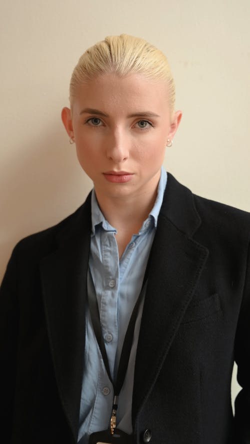 有关上班族, 上班服, 垂直视频的免费素材视频